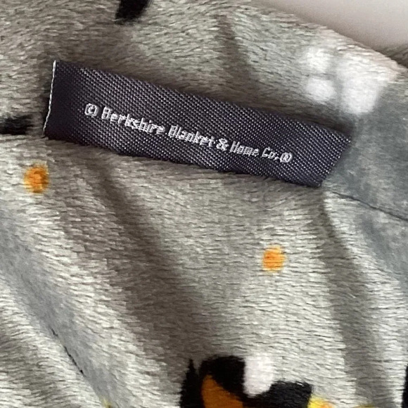 Berkshire Pet Dog Halloween Size XL Coat Jacket Pets Accessories Clothing - Picture 3 of 6